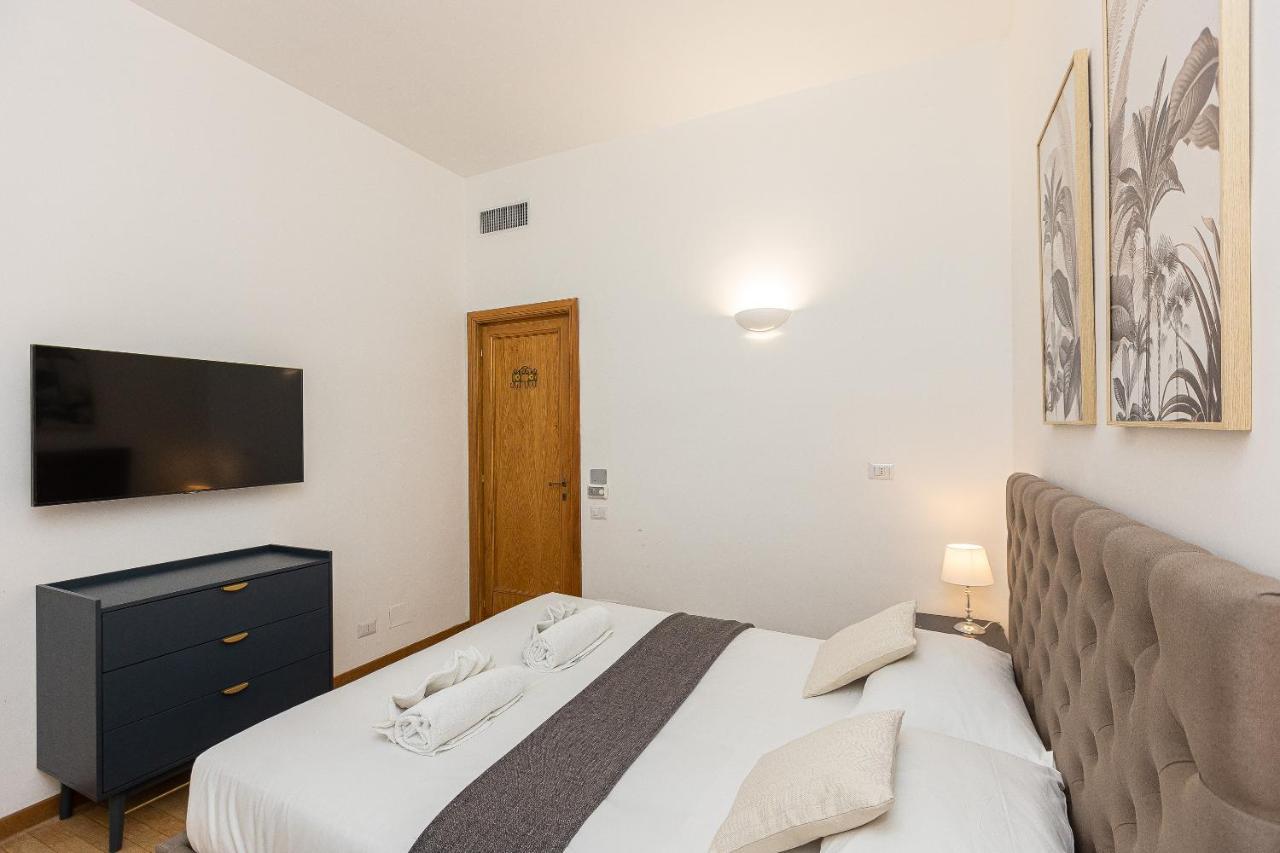 Augusto Imperatore By Rental In Řím Exteriér fotografie